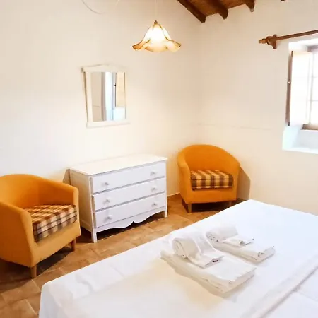 Cozy & Traditional In *